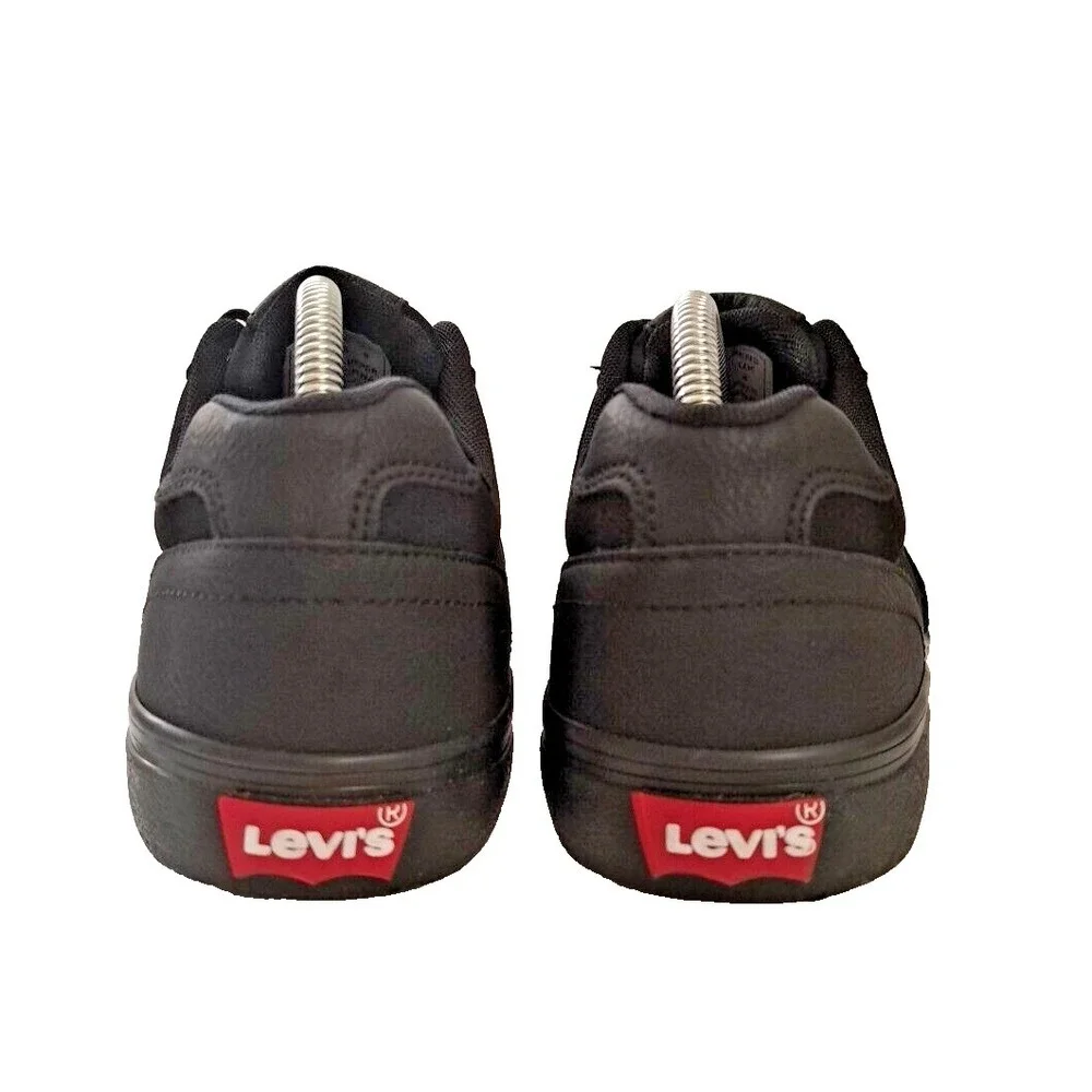 Levi's Sneakers Men's‎ Size 9 Black Lace Up Casual Athletic Logo Pre-owned